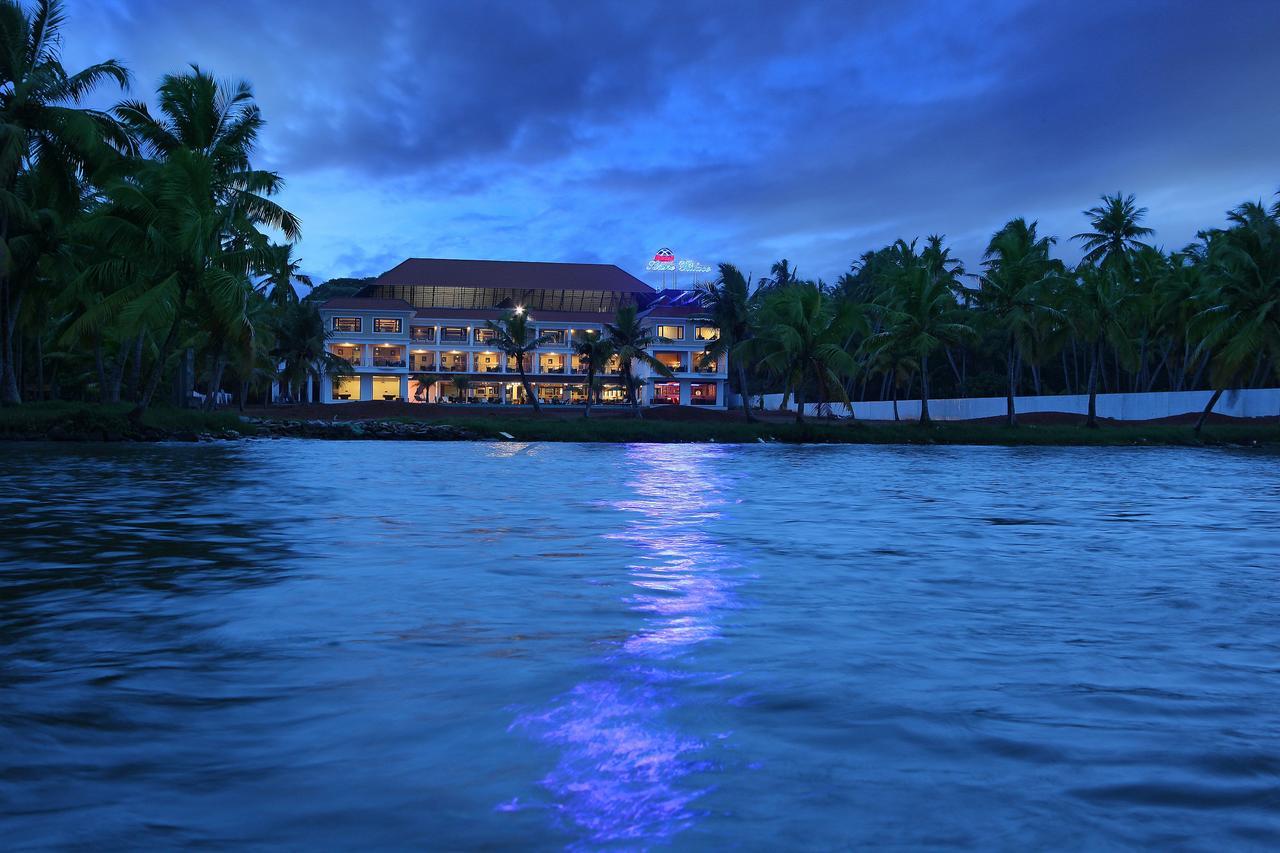 Lake Palace Trivandrum Vettutura Ngoại thất bức ảnh