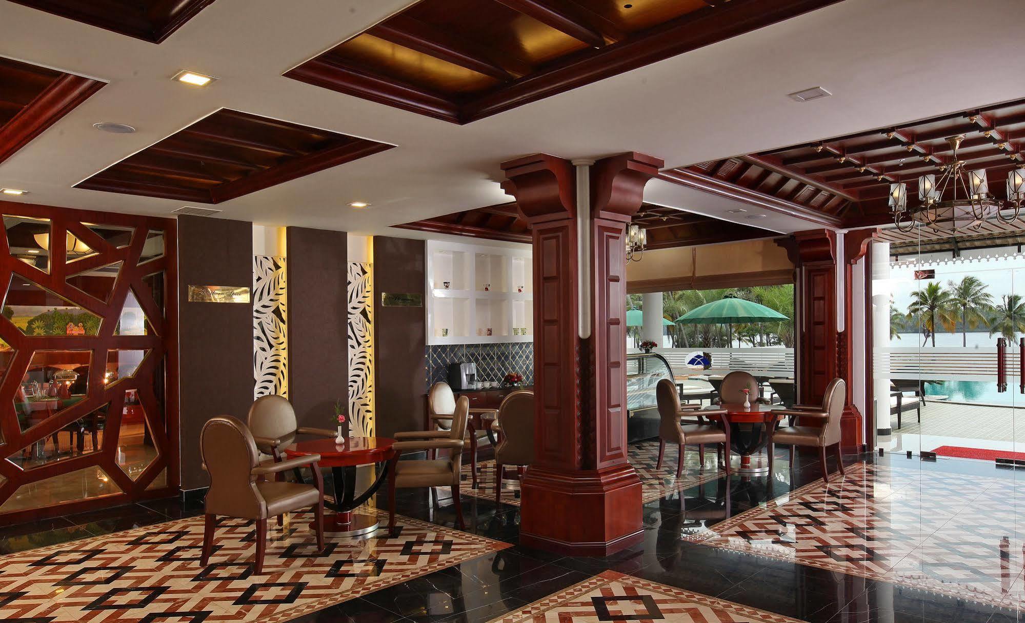 Lake Palace Trivandrum Vettutura Ngoại thất bức ảnh